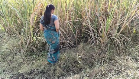 Komal was weeping in the field of people without recognition, then brought it to the house and fucked